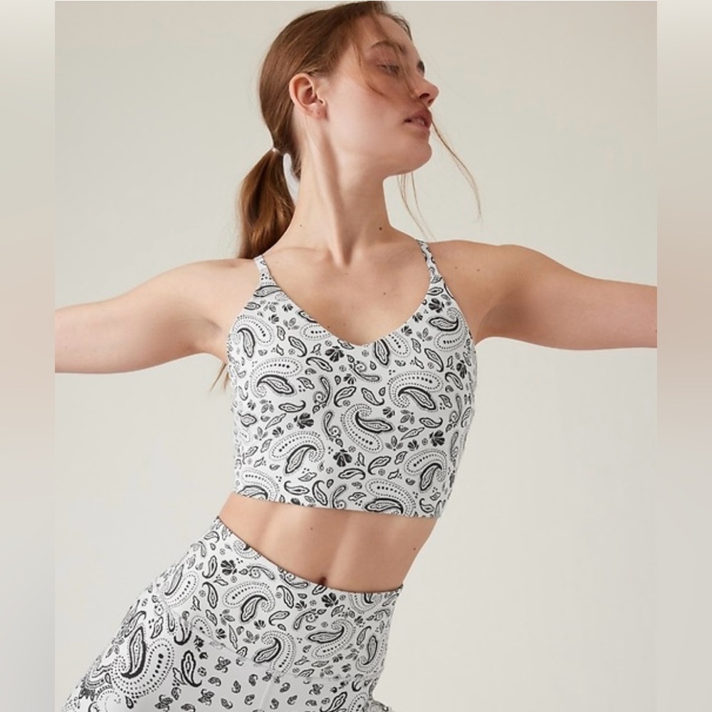 Athleta Elation V-Neck Bra M - D/DD Cup